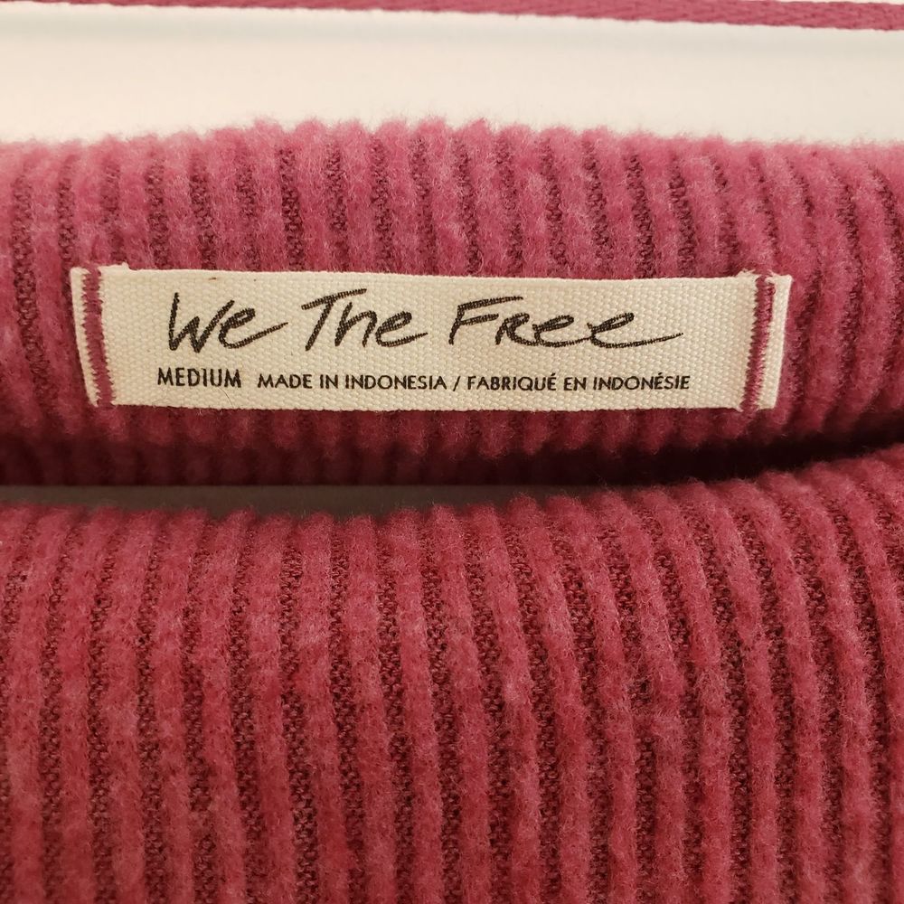 SOLD!WE THE FREE People Main Squeeze Hacci Sweater - Picture 10 of 11